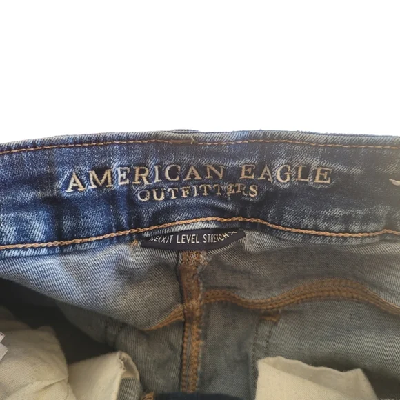 🌟3 For $15 SALE🌟 American Eagle Outfitters High Rise Shortie Destructed Jeans - Picture 5 of 6